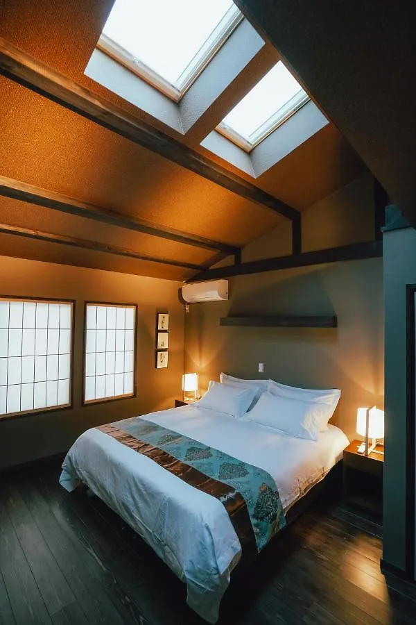 谷町君 星屋 大宮旅館 京都四条大宮 0*, Kyoto Japan